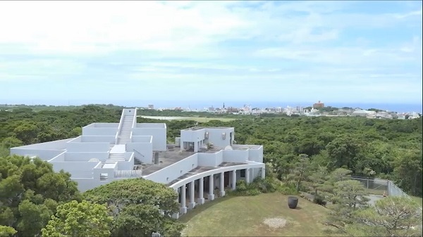 ©2023 佐喜眞美術館 ルミエール・プラス